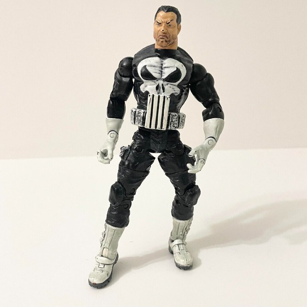2003 Marvel Legends Series IV 4 The Punisher Action Figure Toy Biz Flaws